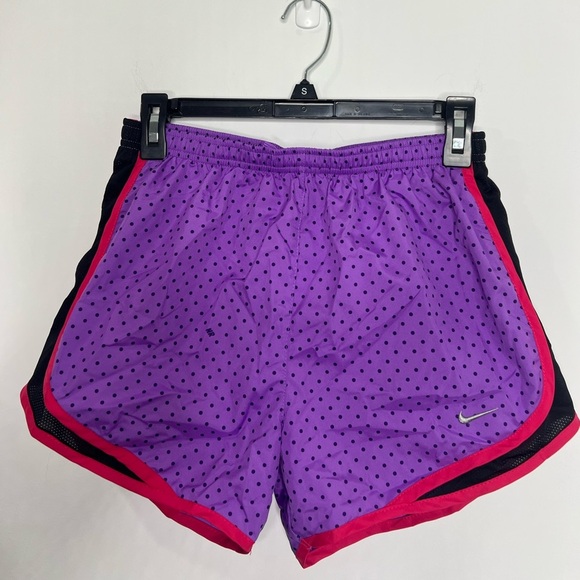 Nike Shorts - Picture 1 of 7